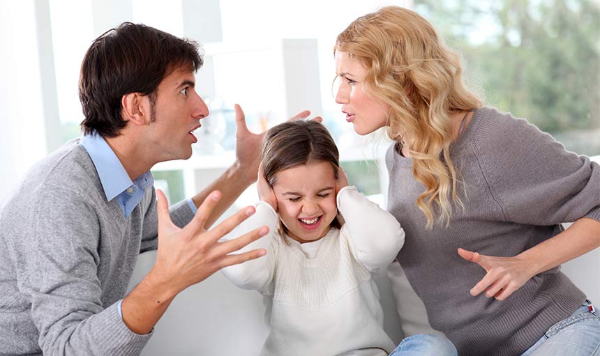 Eltern streiten um ihr Kind